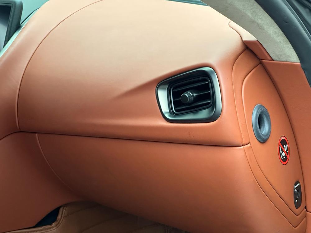 Aston Martin Aston Martin DB11