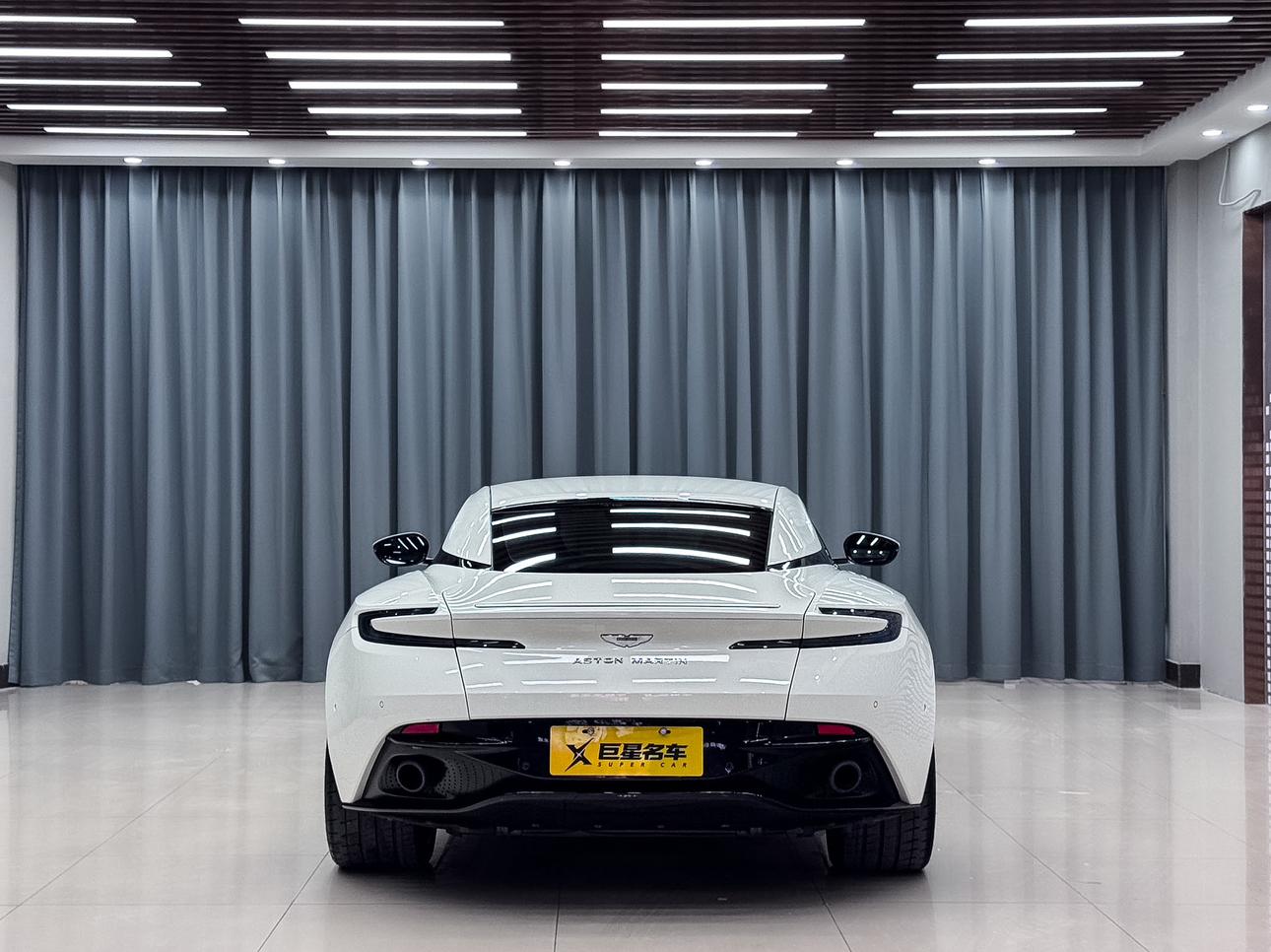 Aston Martin Aston Martin DB11