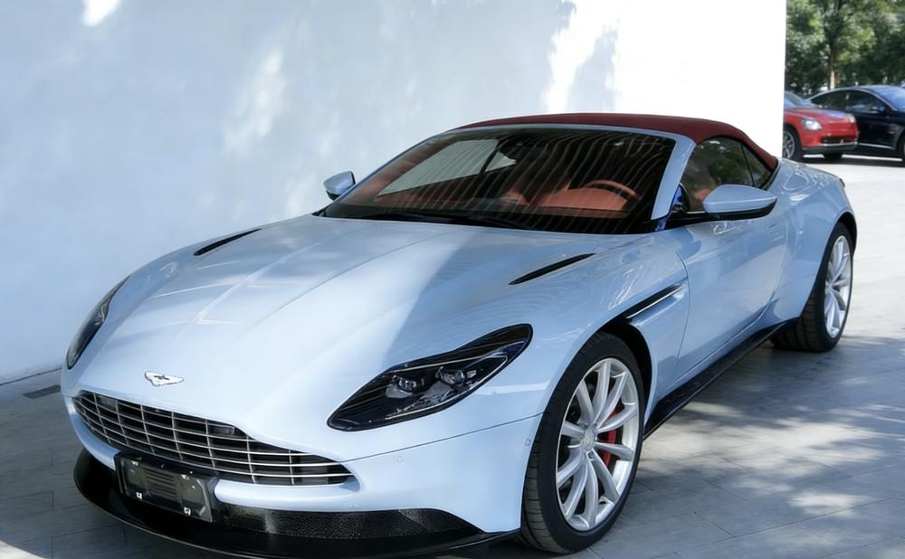 Aston Martin Aston Martin DB11