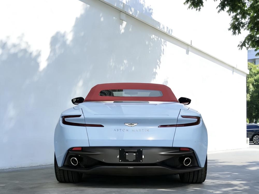 Aston Martin Aston Martin DB11