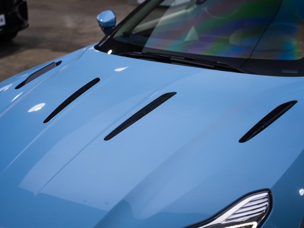 Aston Martin Aston Martin DB11