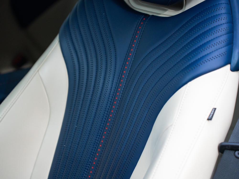 Aston Martin Aston Martin DB11