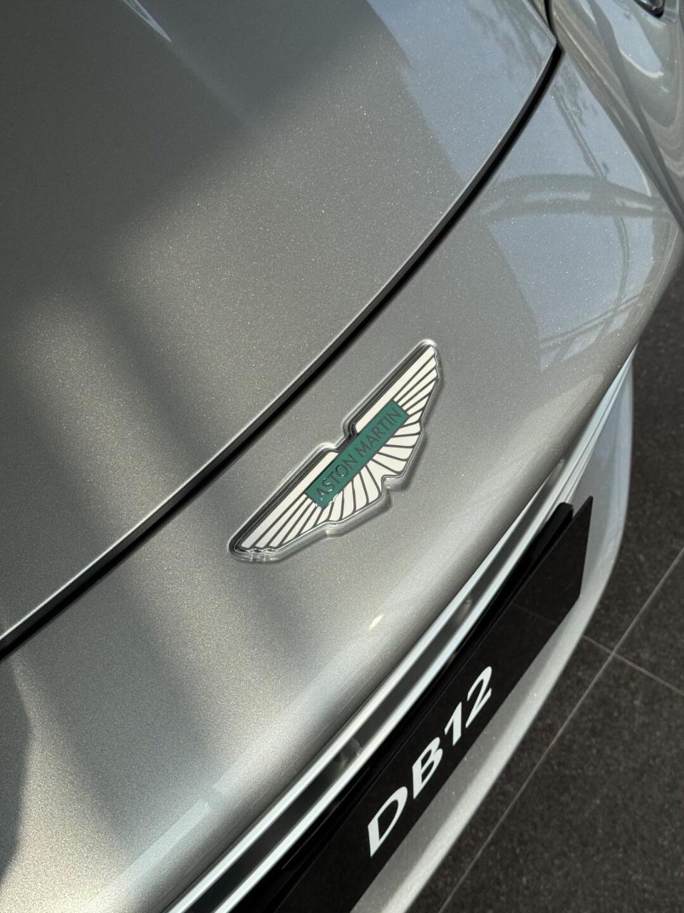 Aston Martin Aston Martin DB12