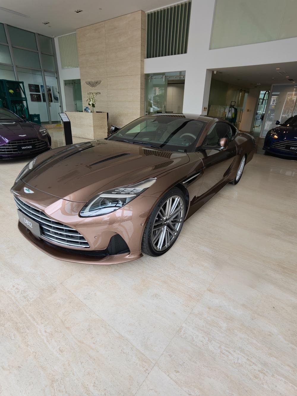 Aston Martin Aston Martin DB12