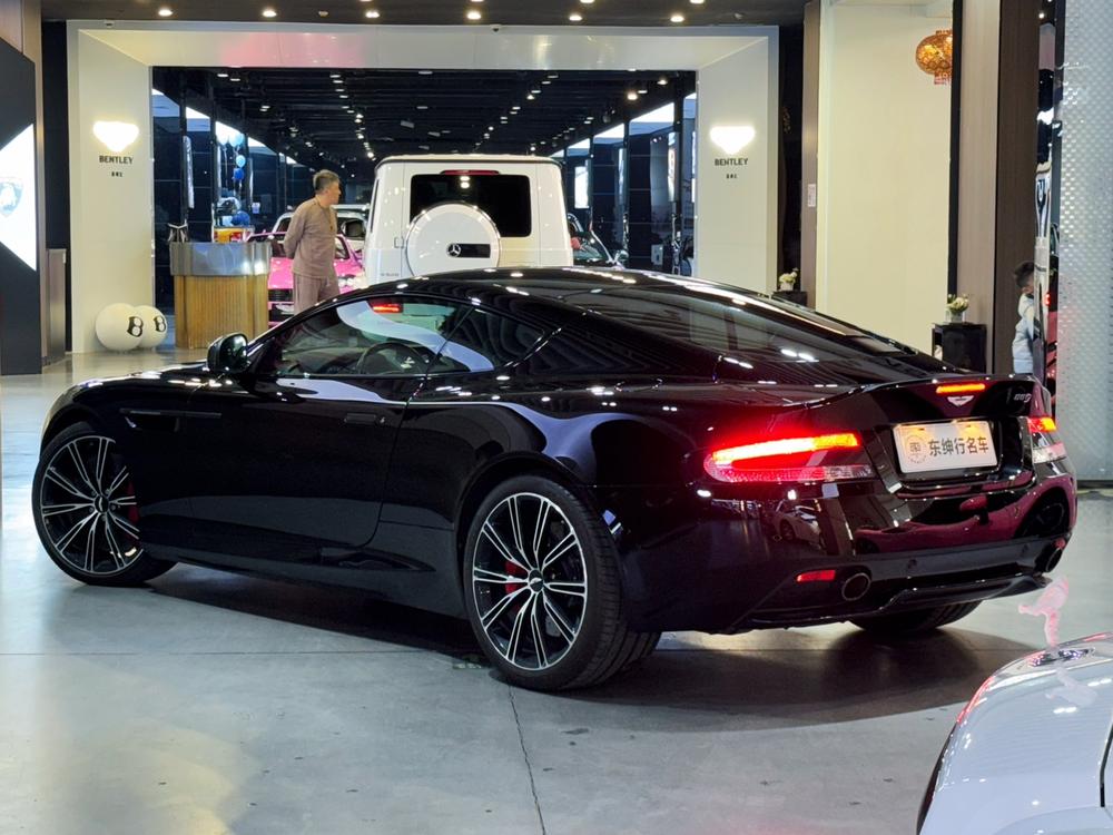 Aston Martin Aston Martin DB9
