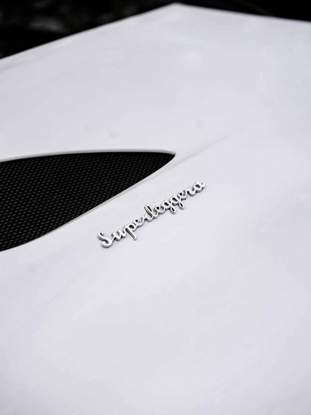 Aston Martin Aston Martin DBS
