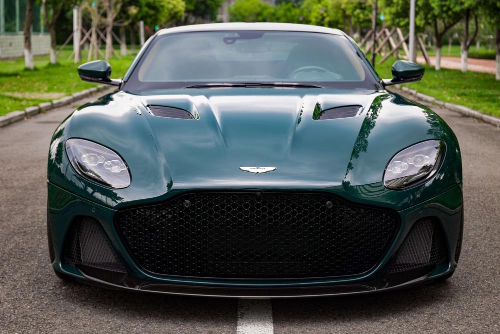 Aston Martin Aston Martin DBS