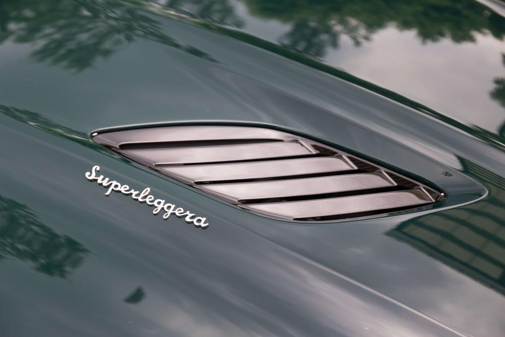Aston Martin Aston Martin DBS
