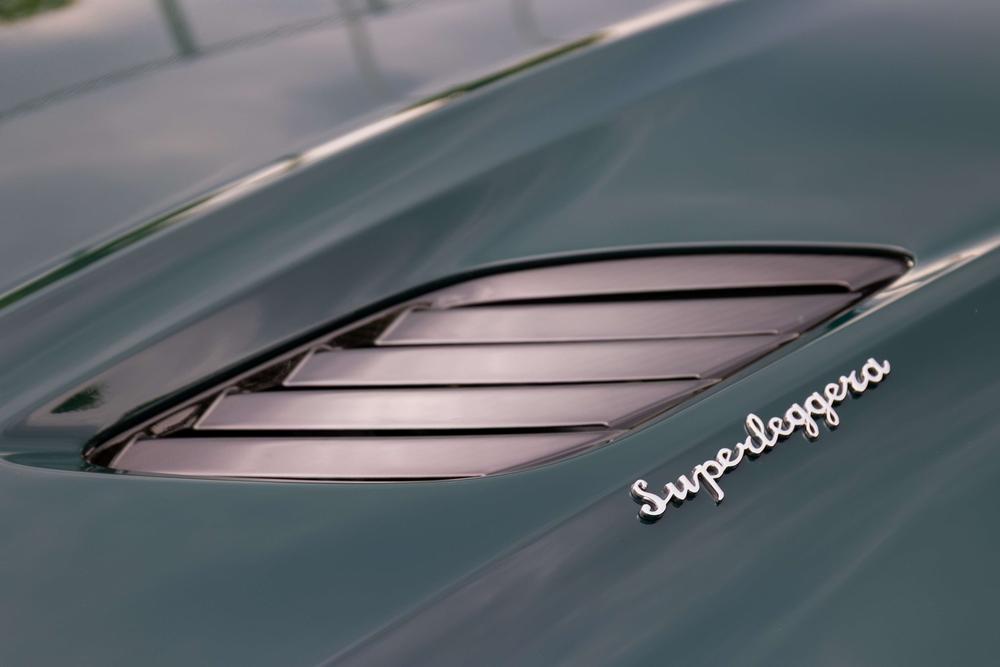 Aston Martin Aston Martin DBS