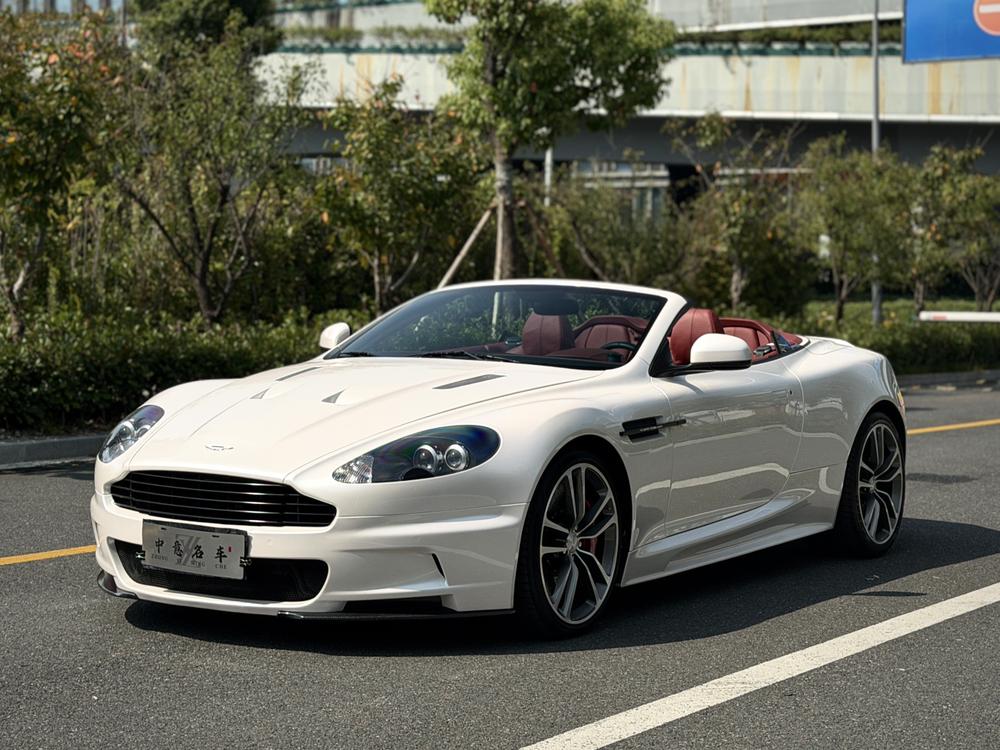 Aston Martin Aston Martin DBS