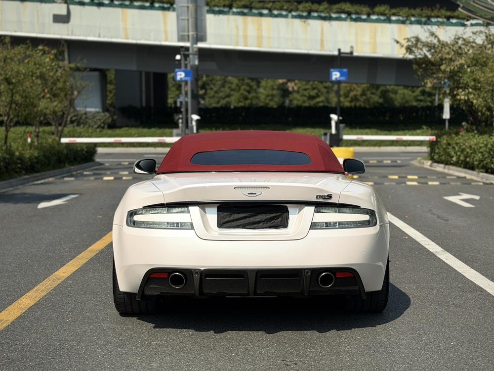 Aston Martin Aston Martin DBS