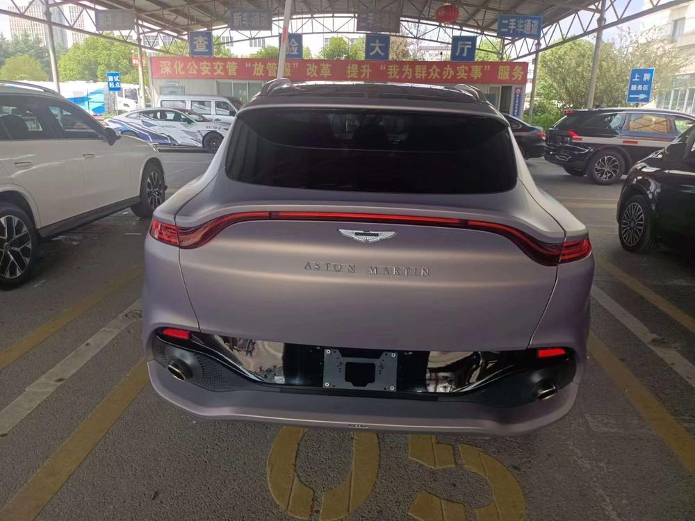 Aston Martin Aston Martin DBX