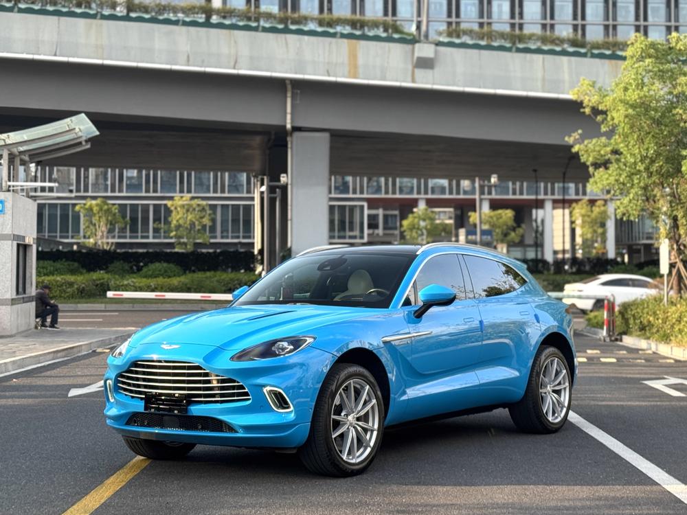 Aston Martin Aston Martin DBX