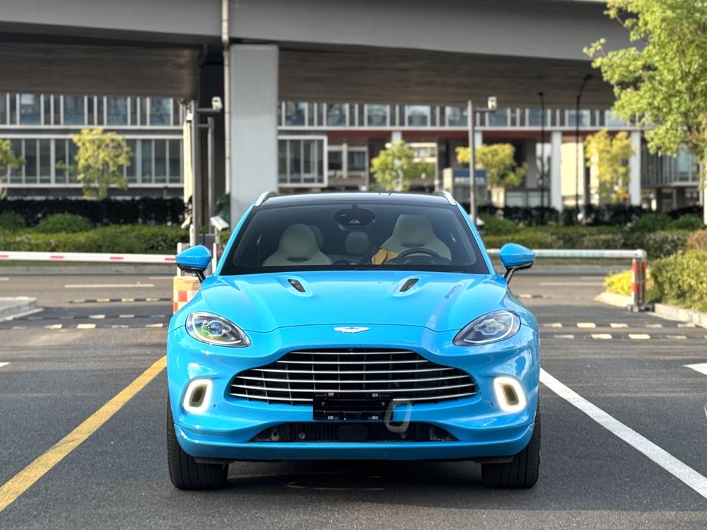 Aston Martin Aston Martin DBX