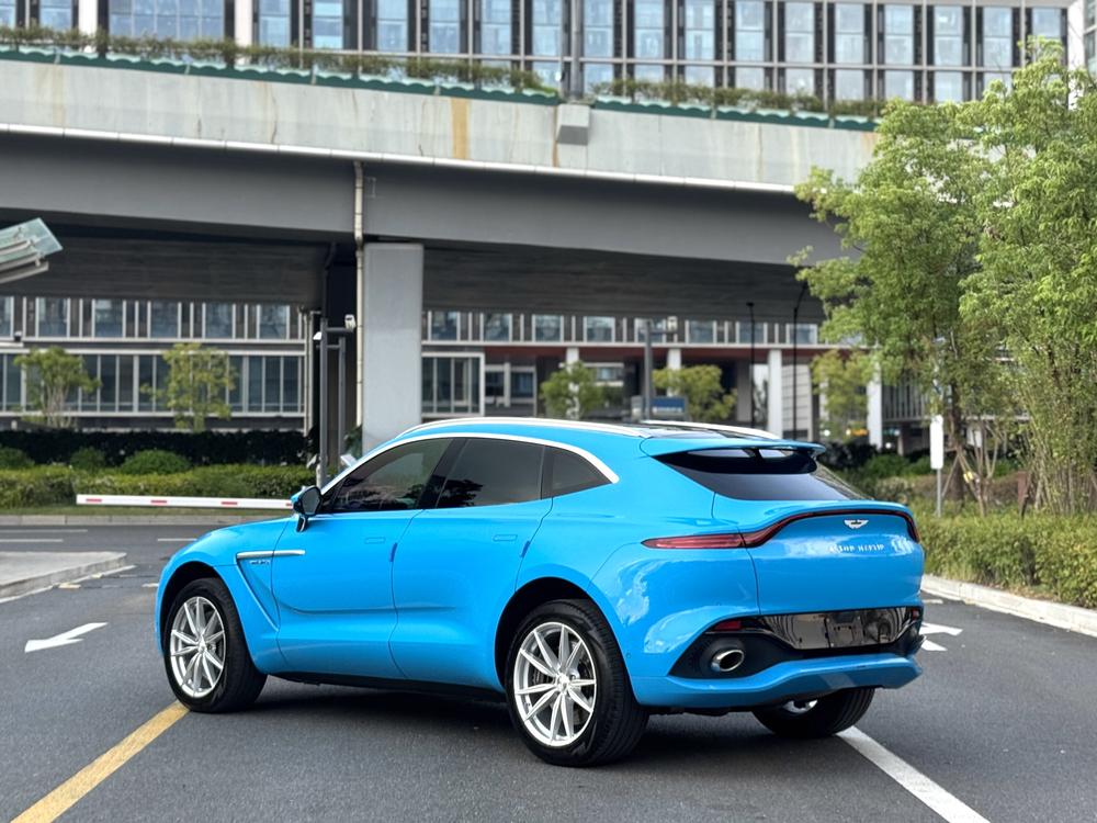 Aston Martin Aston Martin DBX