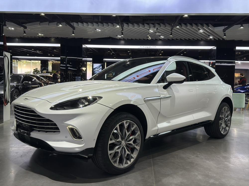 Aston Martin Aston Martin DBX