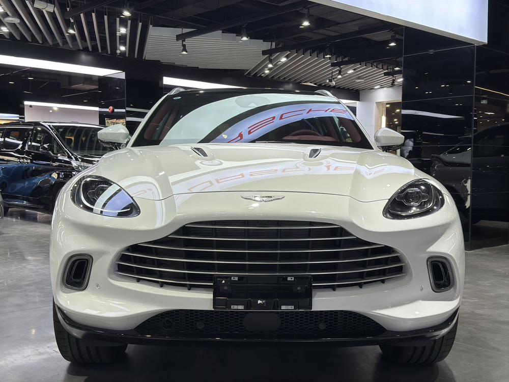 Aston Martin Aston Martin DBX