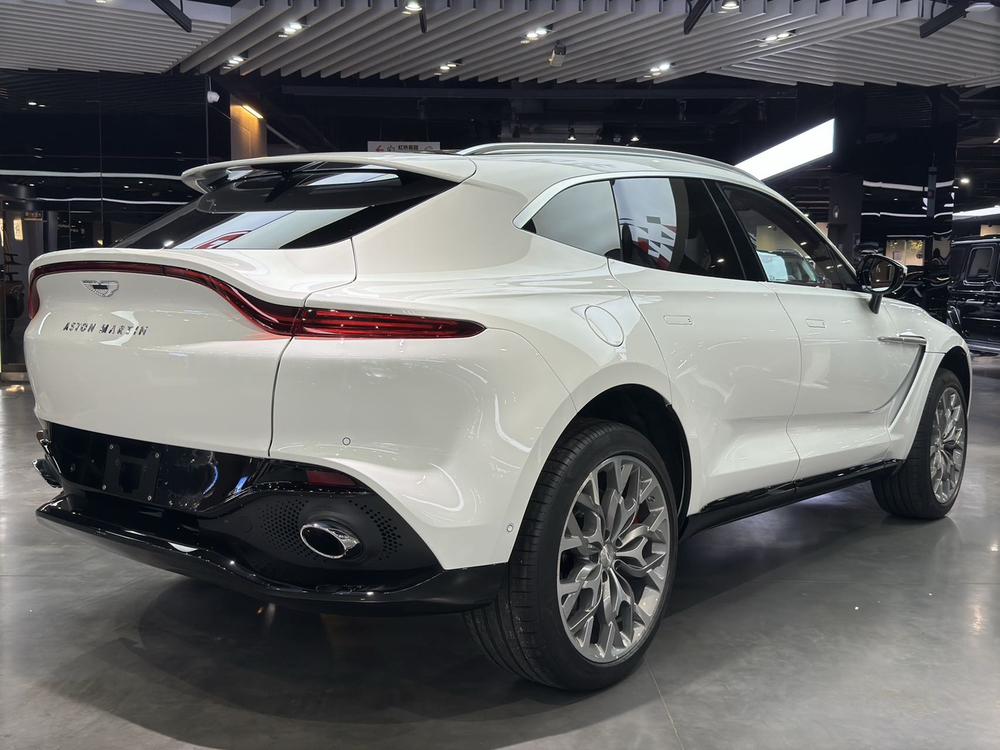 Aston Martin Aston Martin DBX