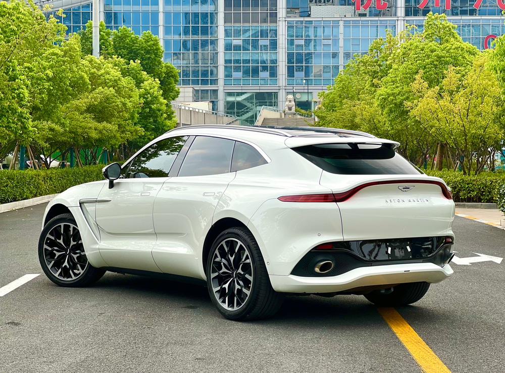 Aston Martin Aston Martin DBX