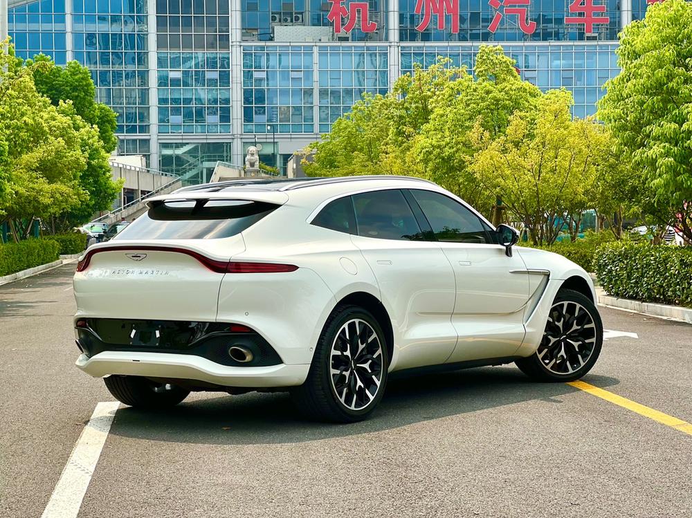 Aston Martin Aston Martin DBX
