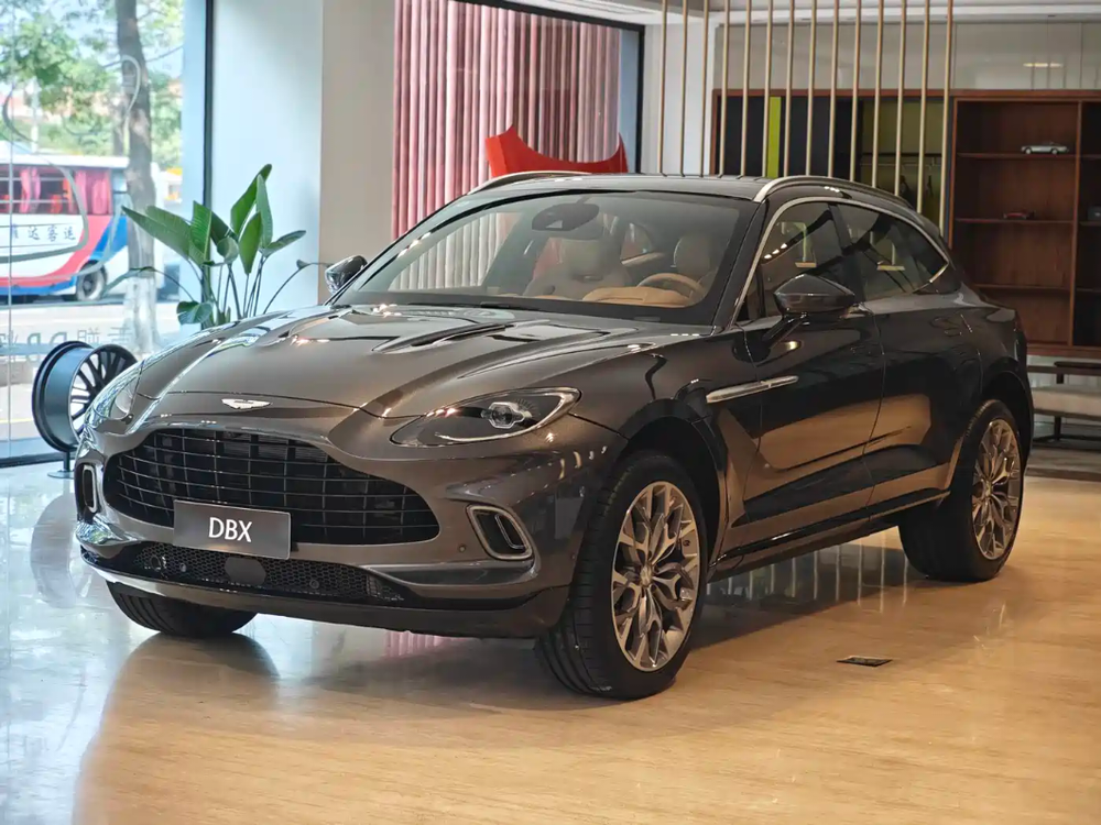 Aston Martin Aston Martin DBX