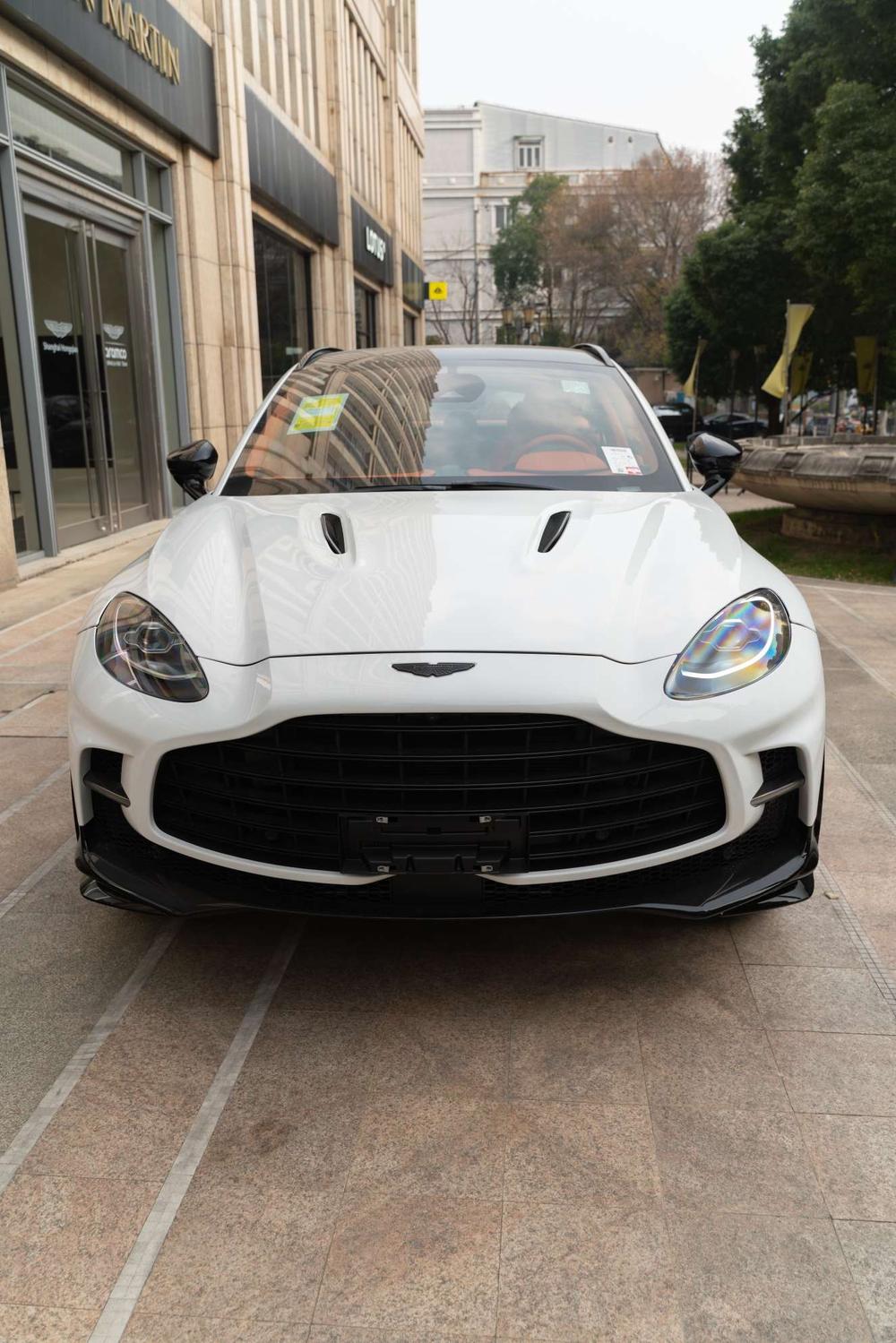 Aston Martin Aston Martin DBX