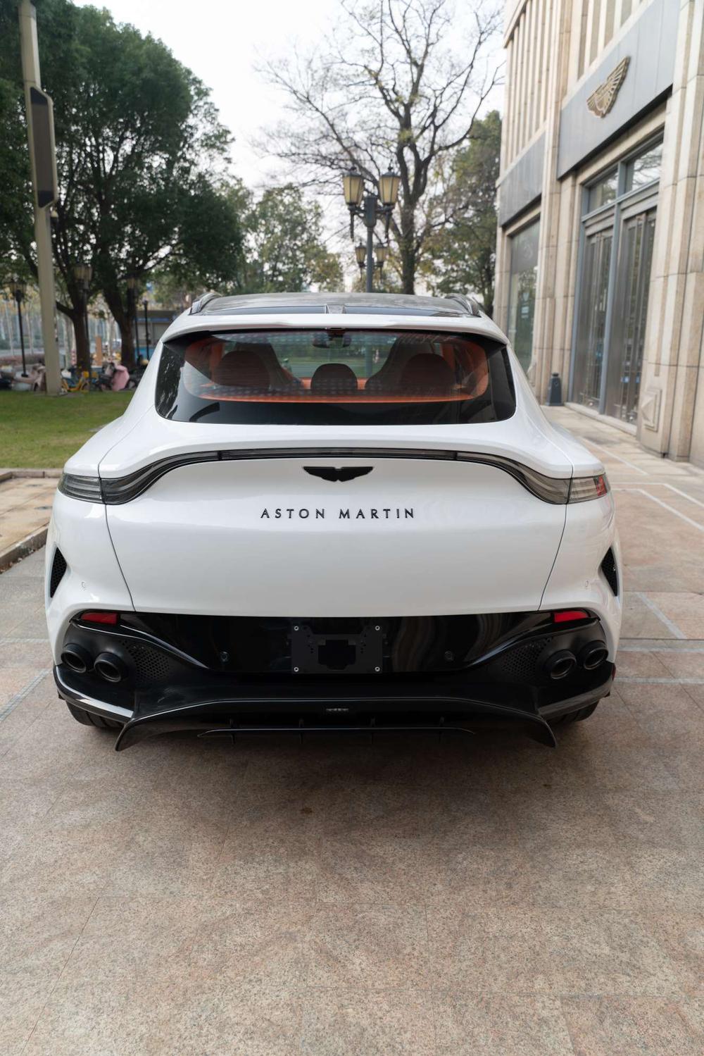 Aston Martin Aston Martin DBX