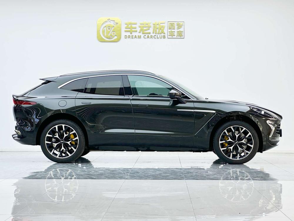 Aston Martin Aston Martin DBX