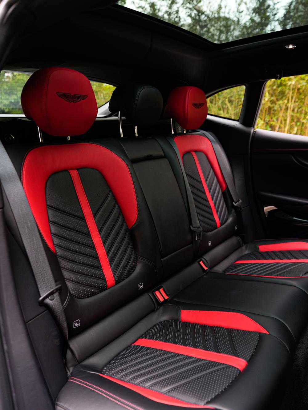 Aston Martin Aston Martin DBX