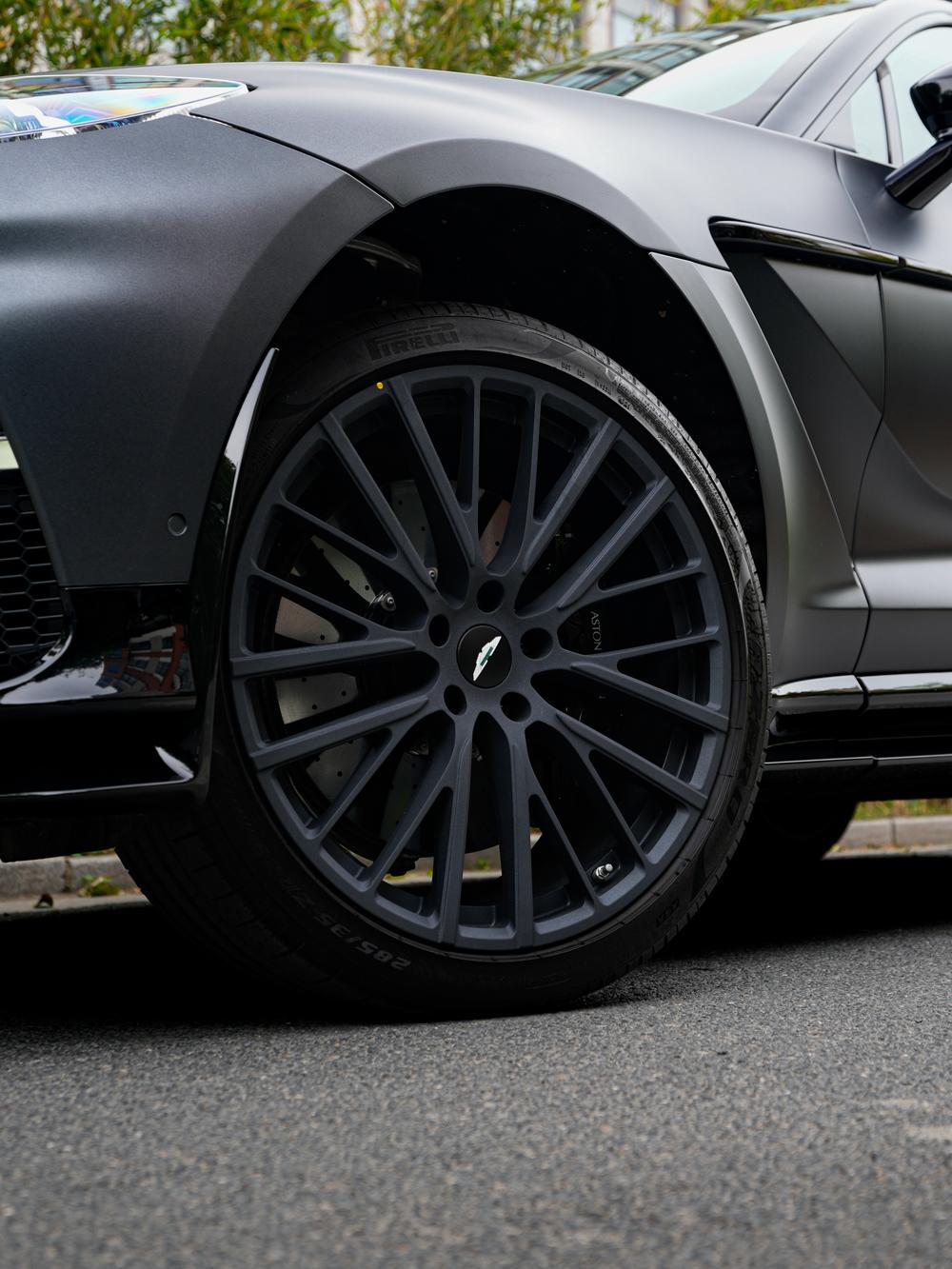 Aston Martin Aston Martin DBX