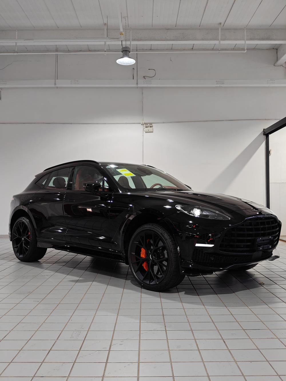 Aston Martin Aston Martin DBX