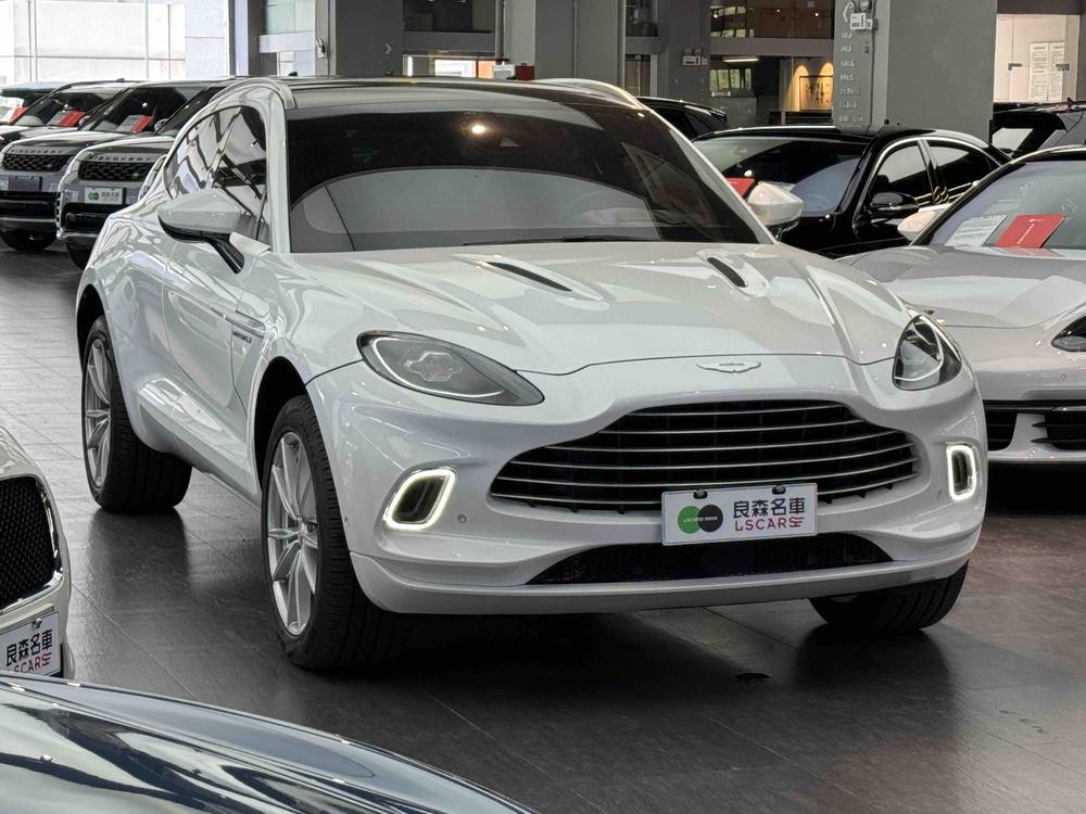 Aston Martin Aston Martin DBX
