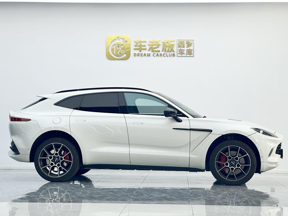 Aston Martin Aston Martin DBX