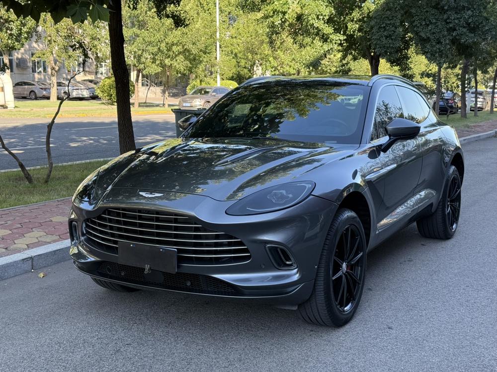 Aston Martin Aston Martin DBX
