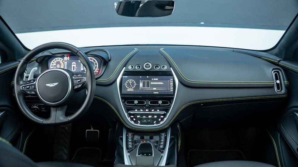 Aston Martin Aston Martin DBX