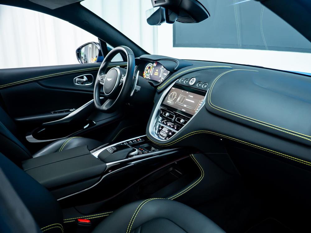 Aston Martin Aston Martin DBX