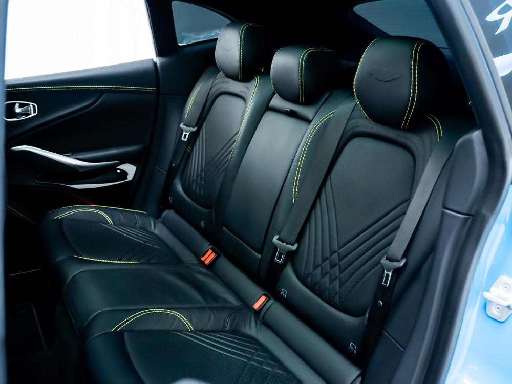 Aston Martin Aston Martin DBX