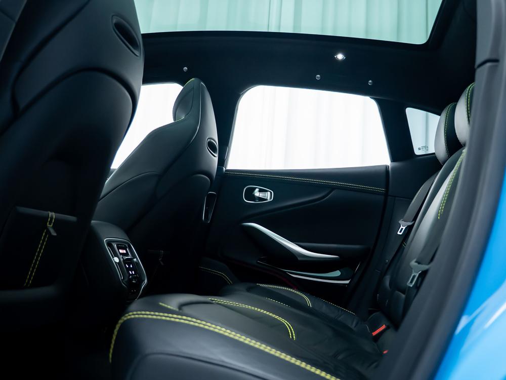 Aston Martin Aston Martin DBX