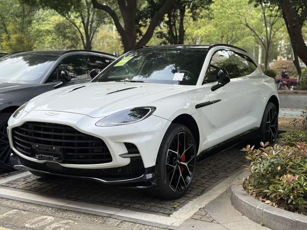 Aston Martin Aston Martin DBX