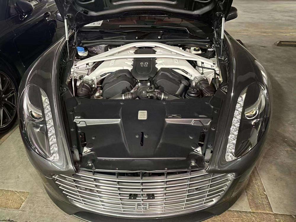 Aston Martin Rapide