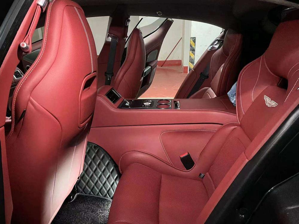 Aston Martin Rapide