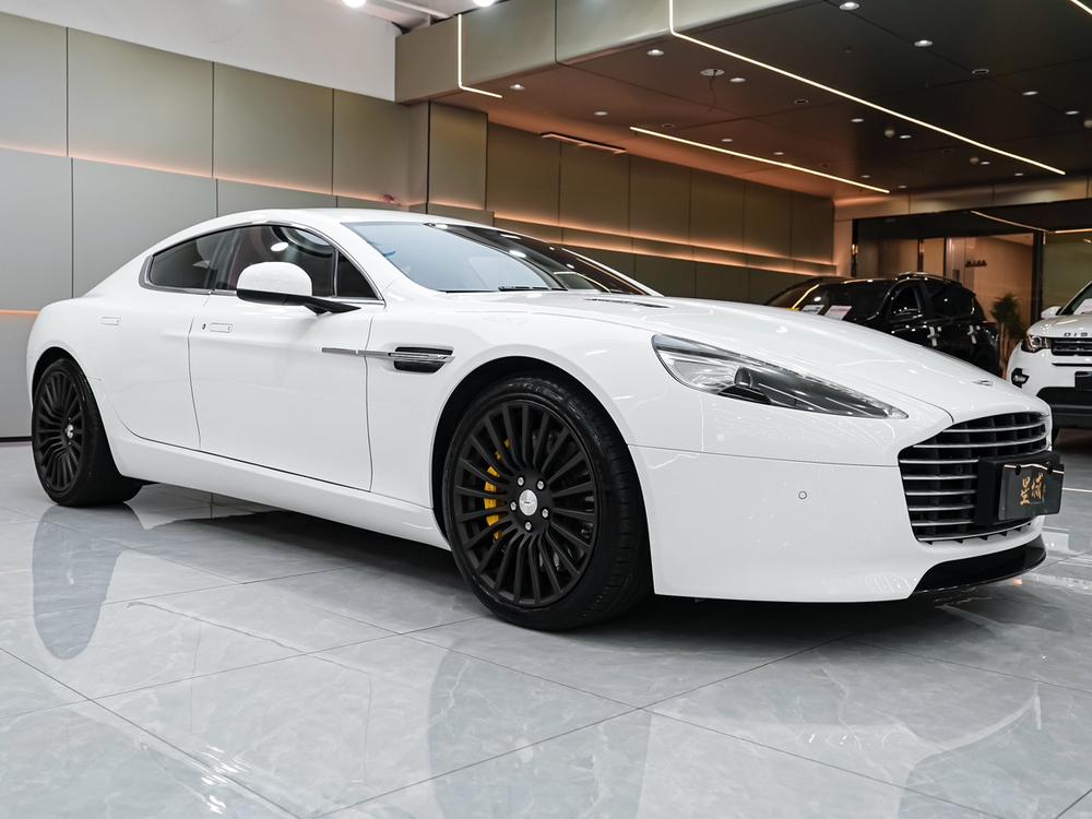 Aston Martin Rapide