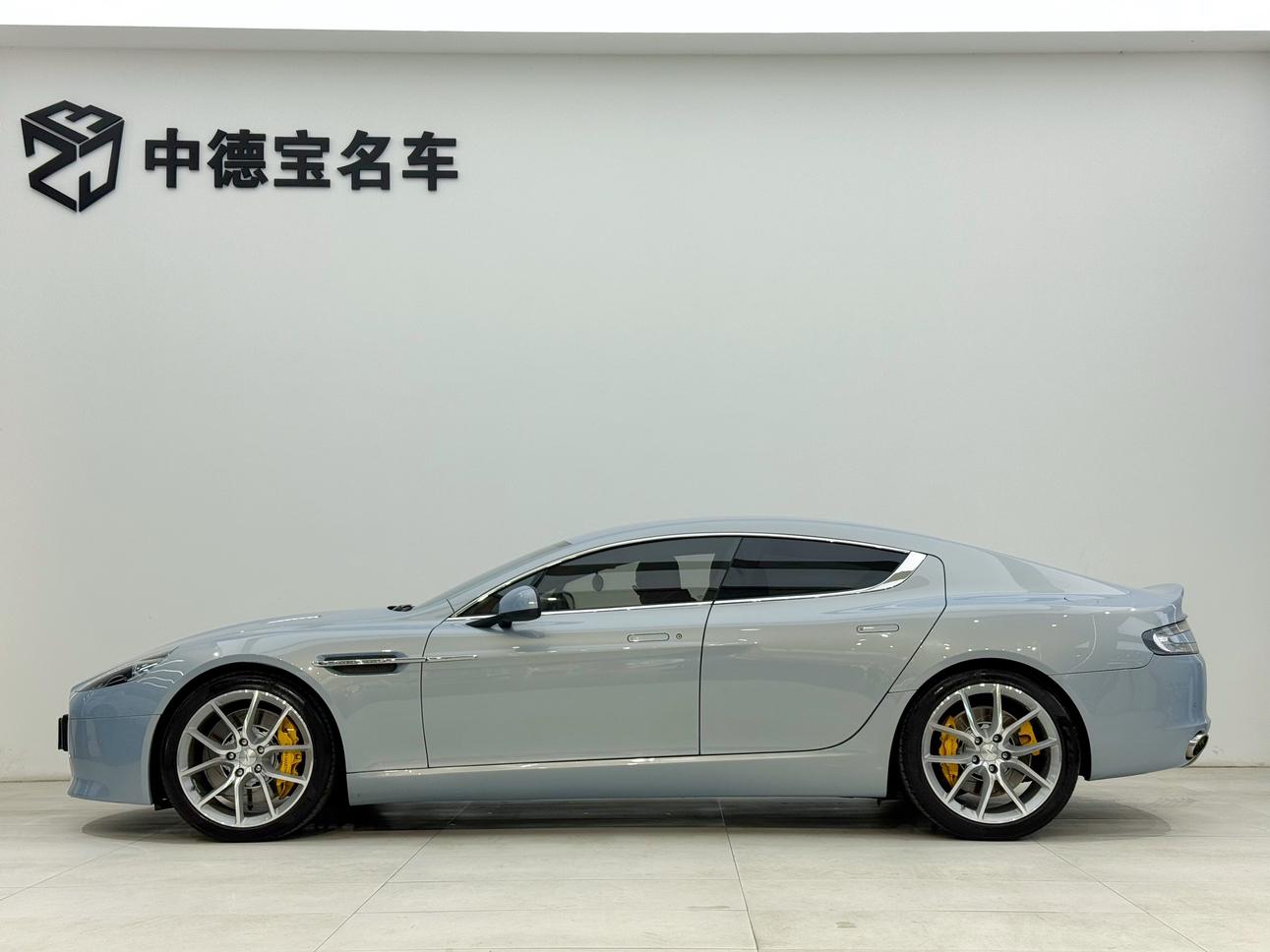 Aston Martin Rapide