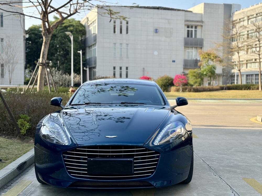 Aston Martin Rapide