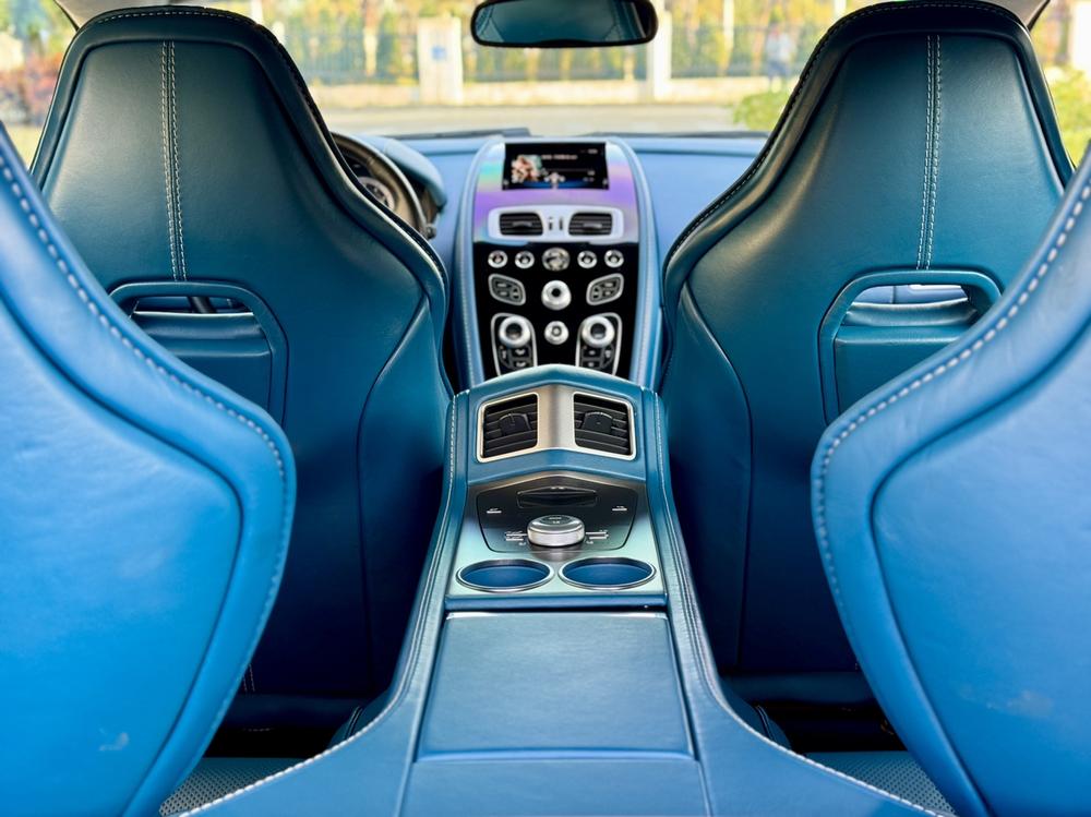 Aston Martin Rapide
