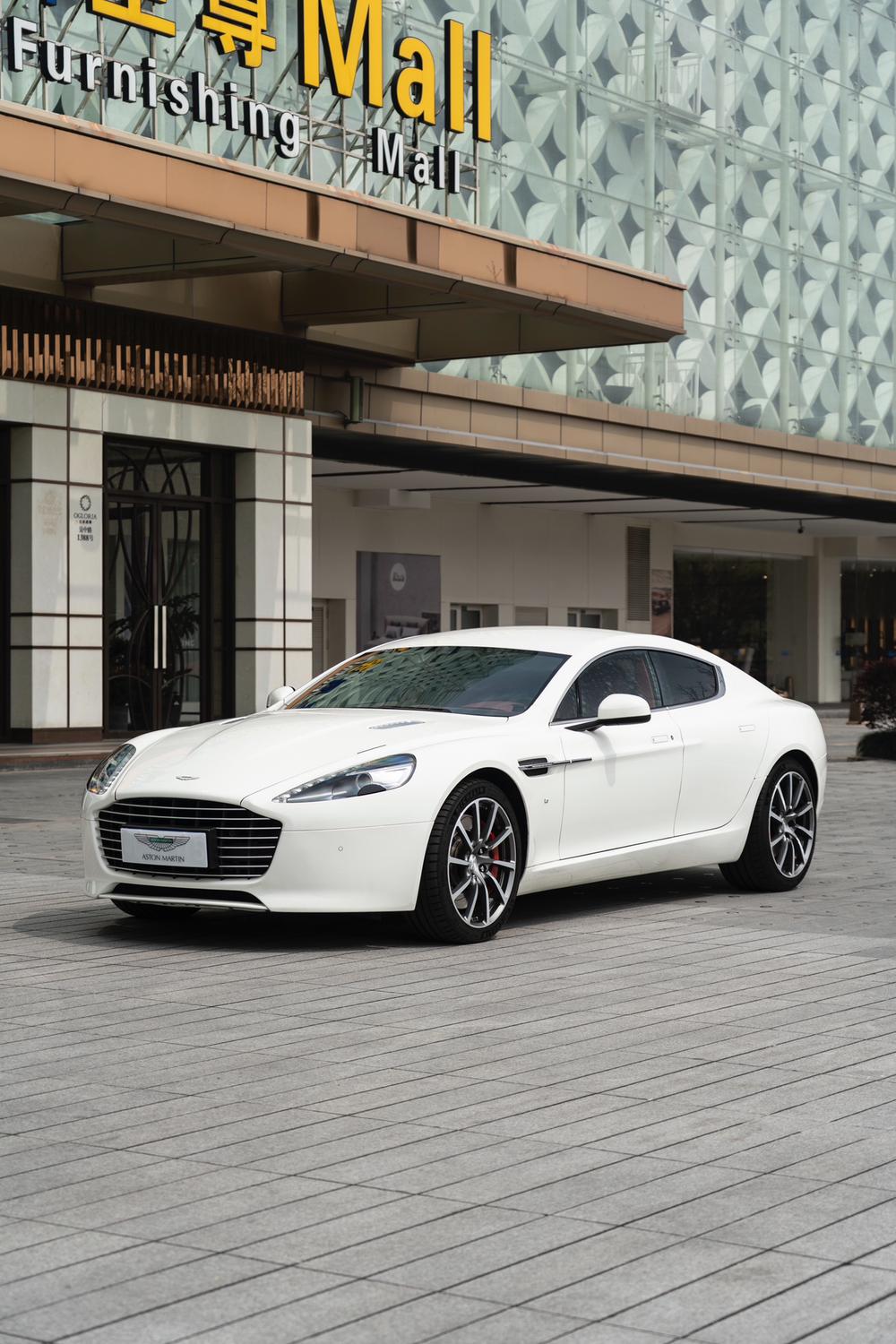 Aston Martin Rapide