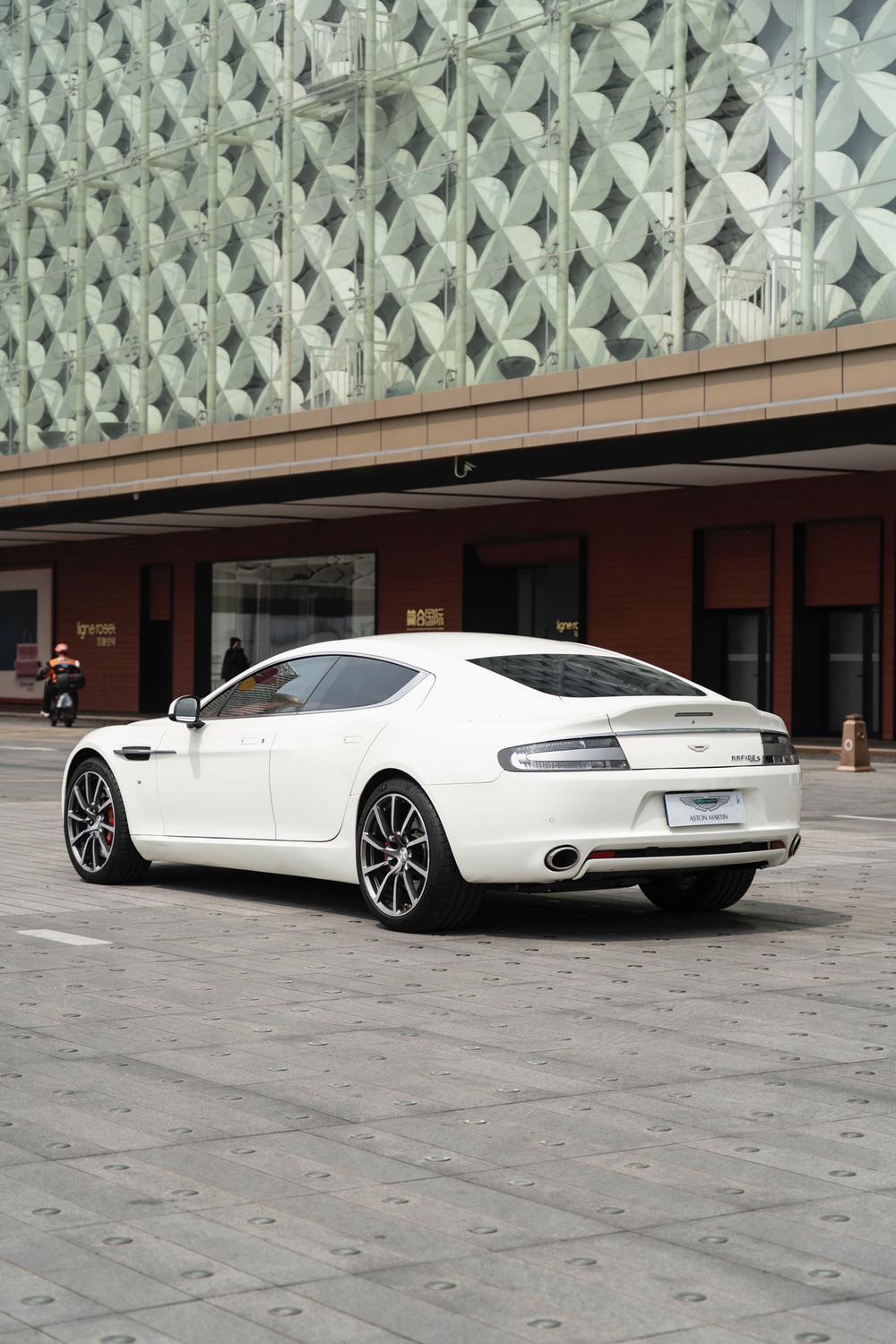 Aston Martin Rapide