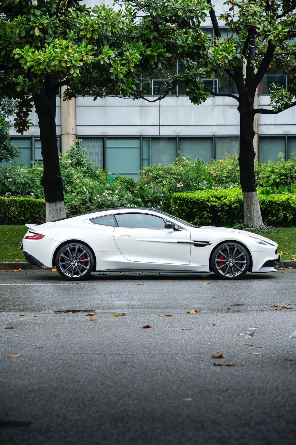 Aston Martin Vanquish