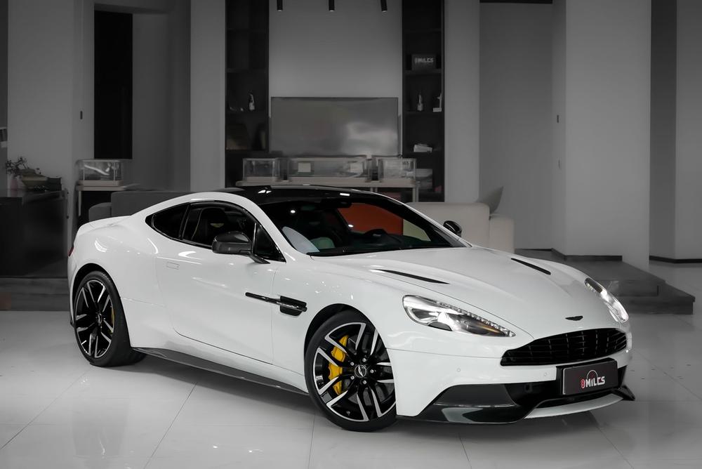 Aston Martin Vanquish