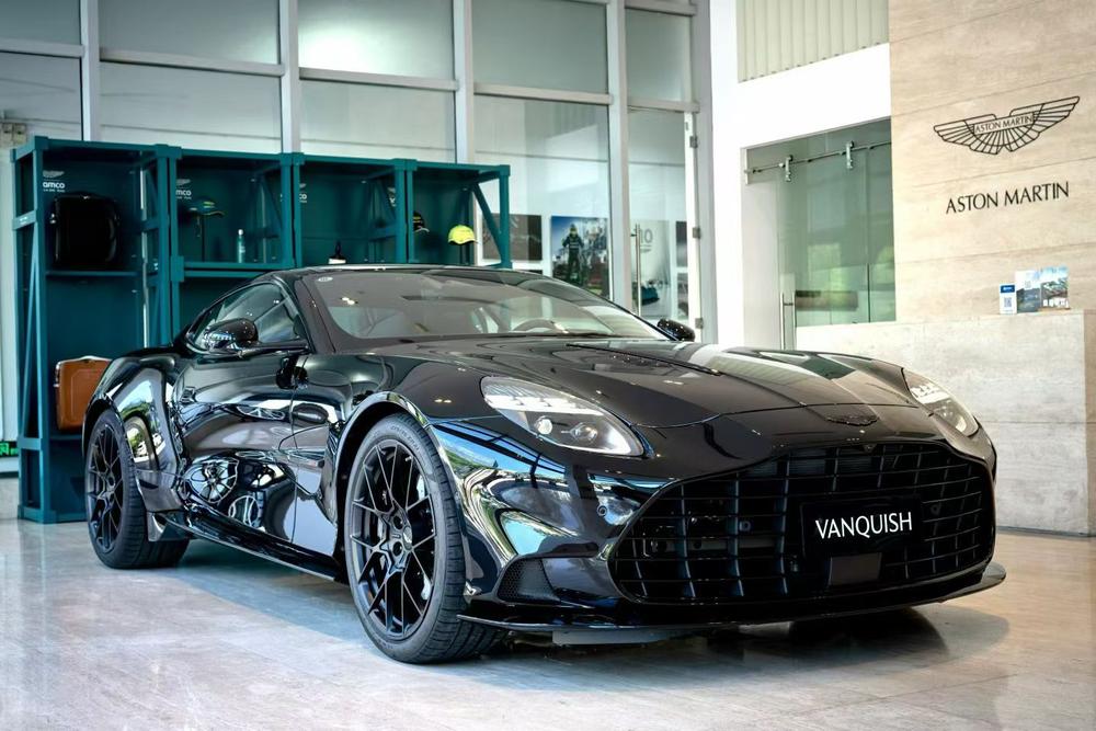 Aston Martin Vanquish